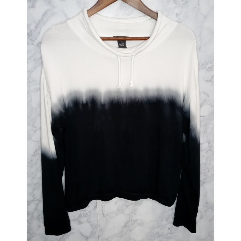 Chelsea & Theodore Crop Top Women Size L White Blue Super Stretch Relaxed Sporty
